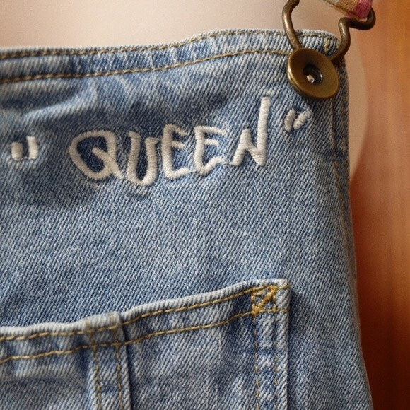 Target Pride Pastel Rainbow Queen Embroidered Shortalls Overall Shorts Medium - Picture 2 of 16